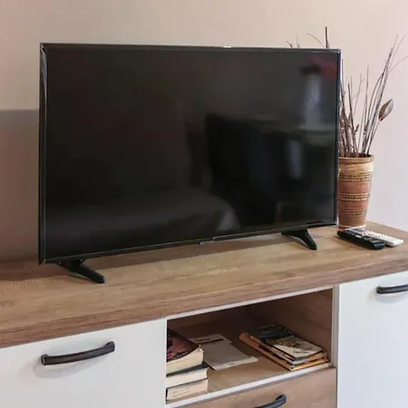 Vikendica 4 Bedroom Stunning In *