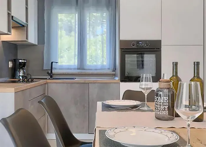 4 Bedroom Stunning In Vikendica *