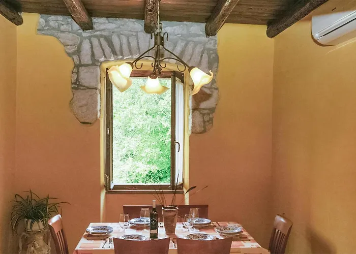 Vikendica 4 Bedroom Stunning In Labin (Istria)